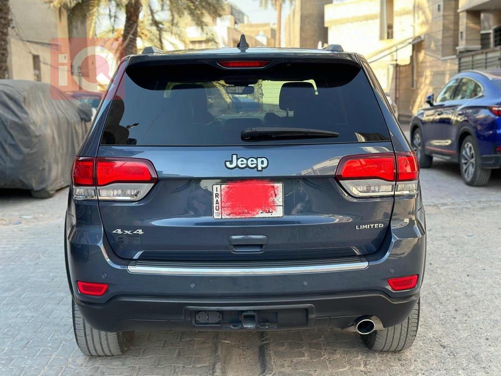 جیپ گراند شیرۆکی